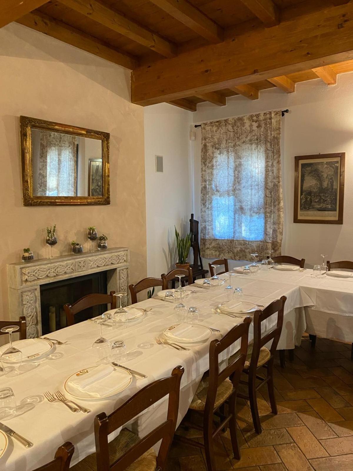 Locanda Corte Ruspecchio Bed & Breakfast Quattro Castella Dış mekan fotoğraf