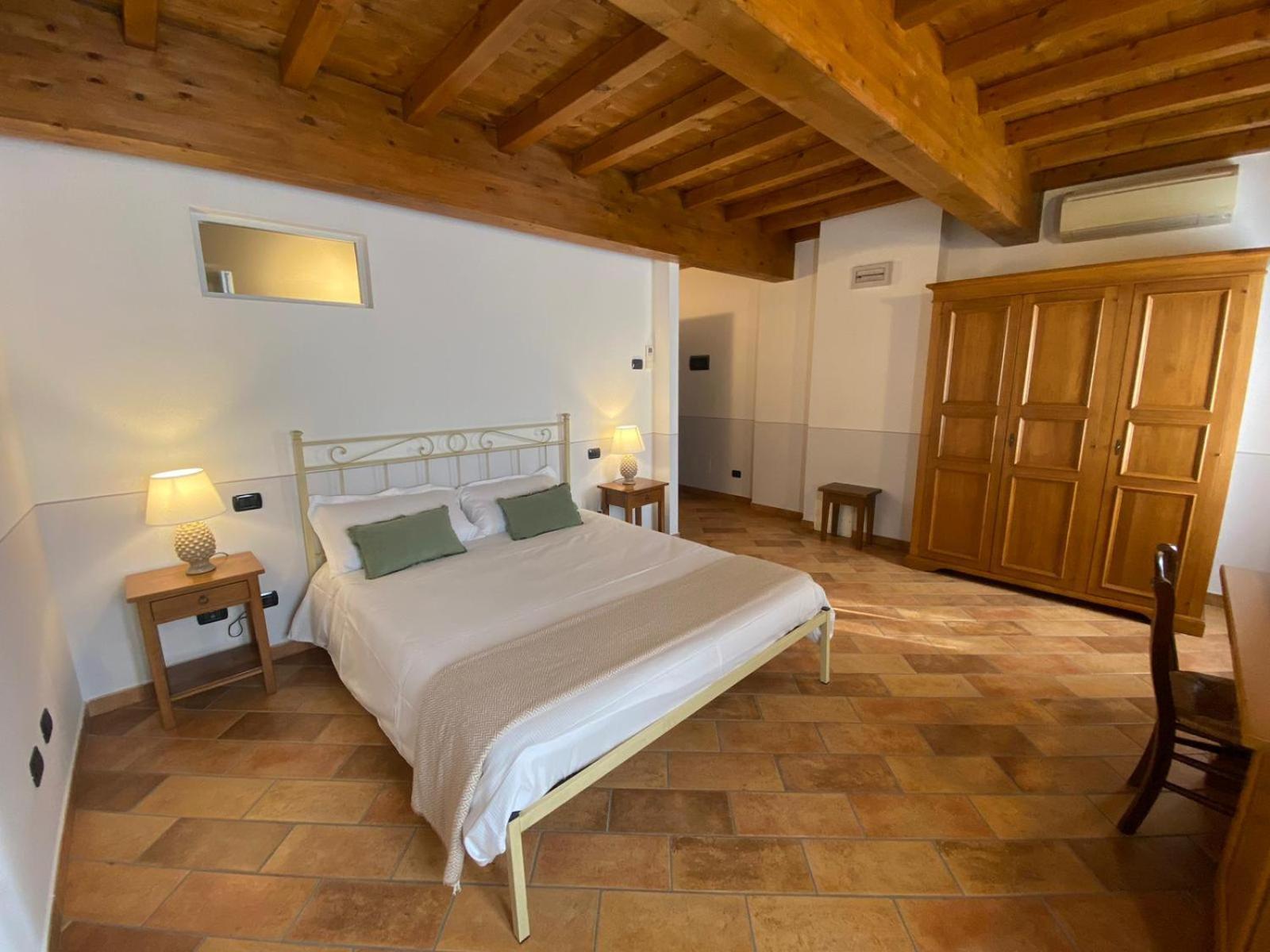 Locanda Corte Ruspecchio Bed & Breakfast Quattro Castella Dış mekan fotoğraf